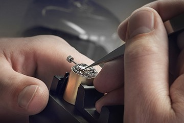 温州欧米茄官方售后洗油